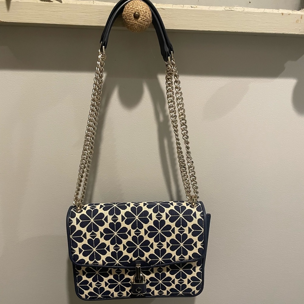 Spade Flower Jacquard Locket Large Flap Shoulder Bag